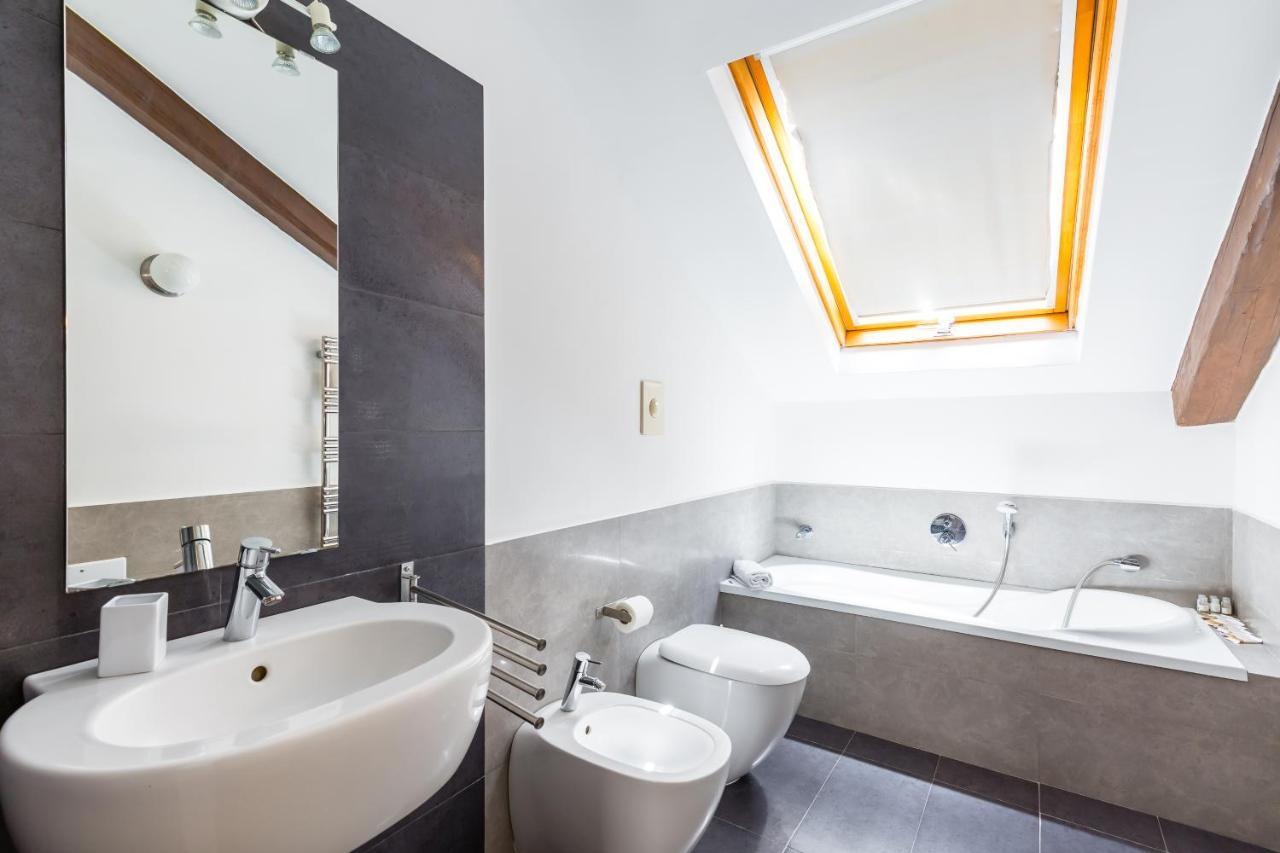 Attico Al Duomo By Napoliapartments Exterior photo