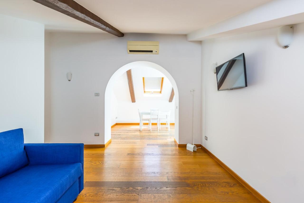 Attico Al Duomo By Napoliapartments Exterior photo